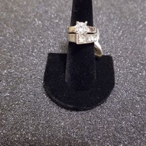 New 2pc set wedding engagement rings size 9